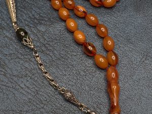 تسبیح کهربا فول رگه دار